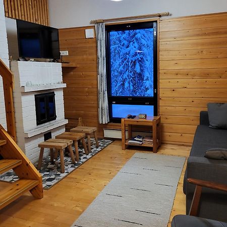Maentymajat Villa Äkäslompolo Buitenkant foto